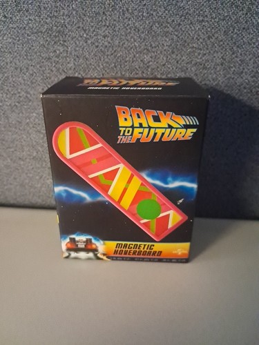 Back the future - back, magnetic